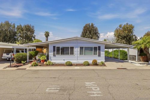 spc-80-2250 N Broadway, Escondido, CA, 92026 | Card Image