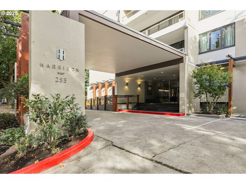 255 Harrison St, Portland, OR, 97201-5338 | Card Image