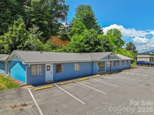 8275 Carolina Blvd, Clyde, NC, 28721-1000 | Card Image