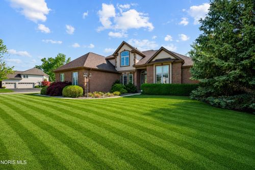 3025 Quarry Rd, Maumee, OH, 43537-9546 | Card Image