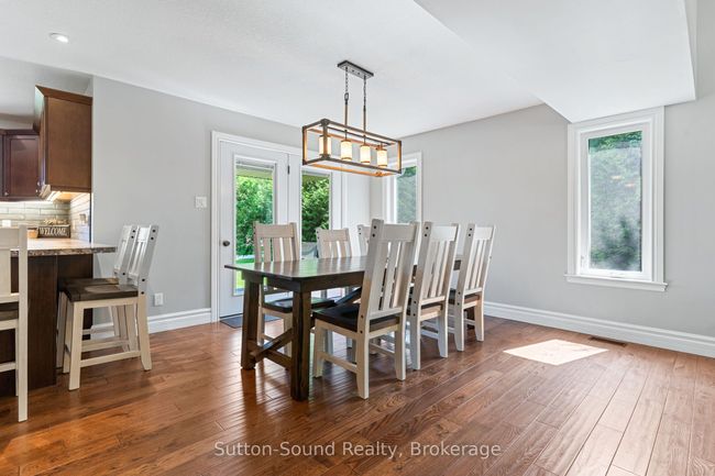 782801 3 Sideroad, House other with 4 bedrooms, 4 bathrooms and 25 parking in Chatsworth ON | Image 9