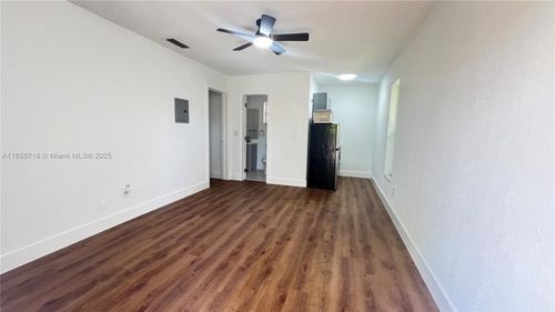 b-2931 Nw 22nd Ct, Miami, FL, 33142-5985 | Card Image