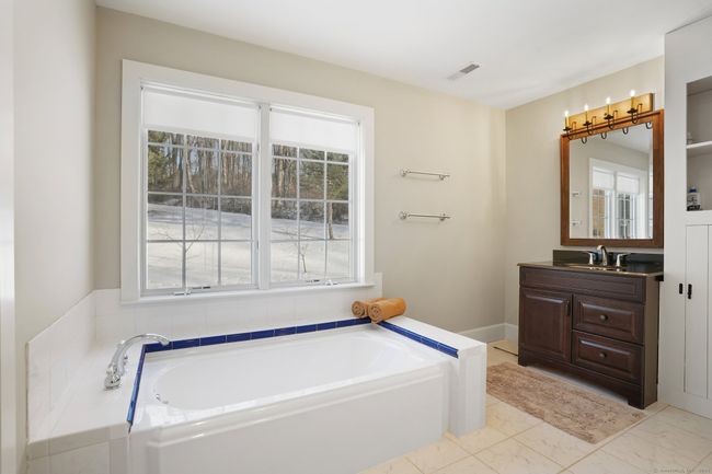 175 Kent Rd, House other with 5 bedrooms, 5 bathrooms and 8 parking in Kent CT | Image 21