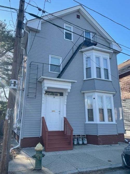 14 Esten St, Providence, RI, 02908-4819 | Card Image