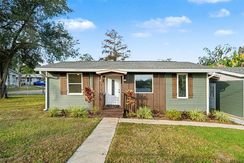 37045 North Ave, Dade City, FL, 33523-2944 | Card Image