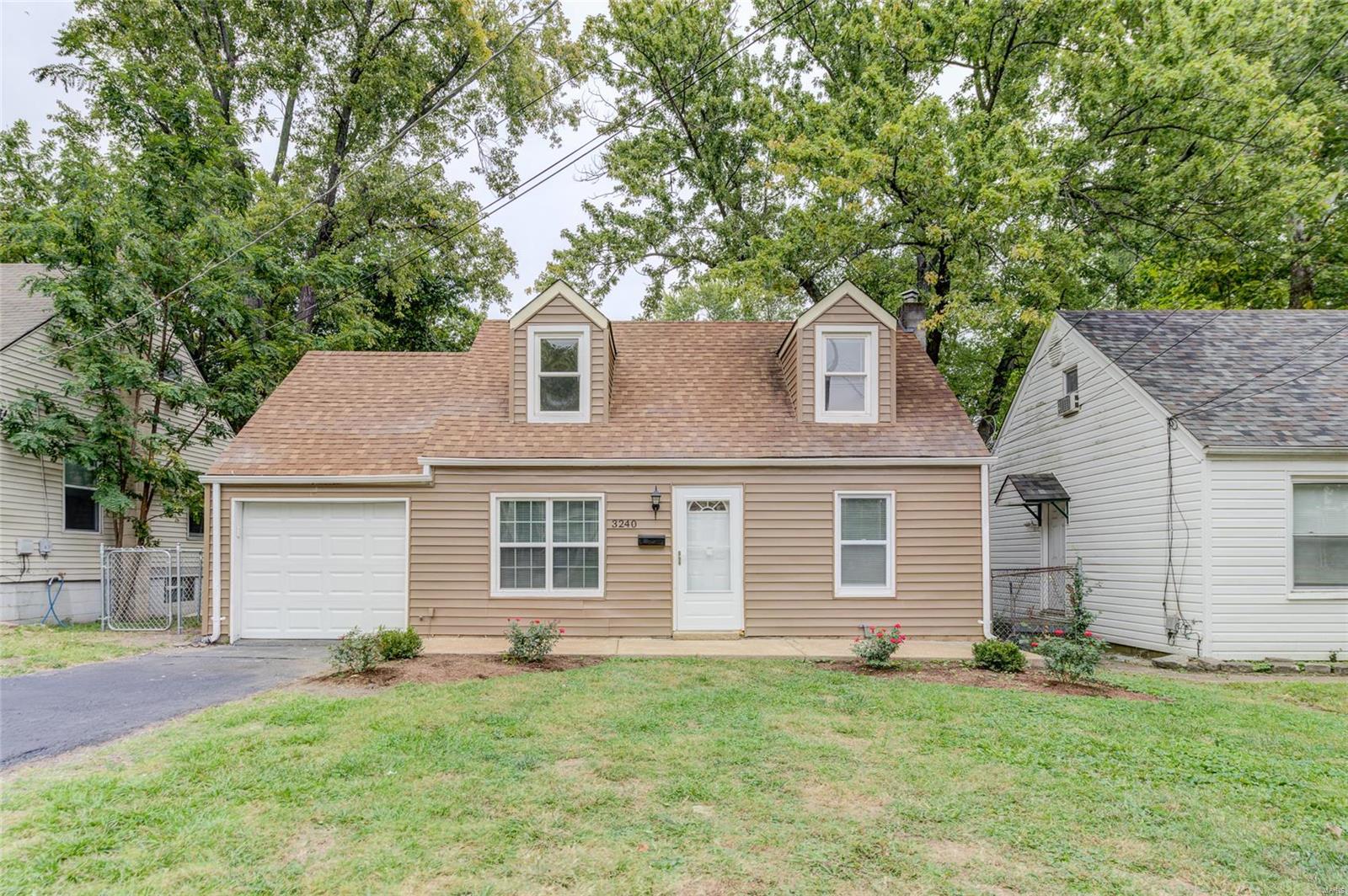 Rex Ave, Saint Louis, MO 63114