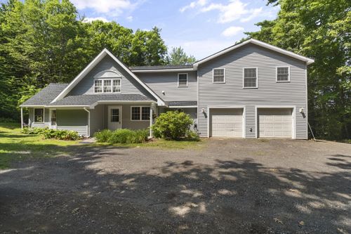 96 Taylor Woods Rd, Belgrade, ME, 04917-3422 | Card Image