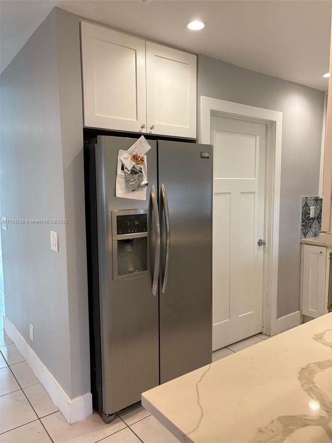 6807 Nw 75 Th St, House other with 2 bedrooms, 1 bathrooms and null parking in Tamarac FL | Image 12