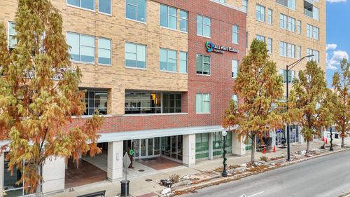 apt-708-301 N Neil St, Champaign, IL, 61820-3174 | Card Image