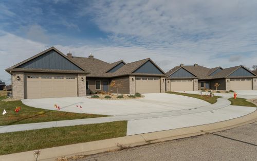 885 Picadilly Ln Nw, Rochester, MN, 55901-3481 | Card Image