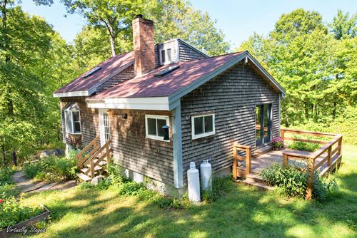 a-70 Ledge Farm Road, Nottingham, NH, 03290 | Card Image