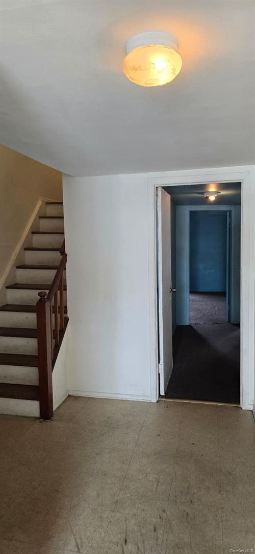 22258 Braddock Ave, Queens Village, NY, 11428-1410 | Card Image
