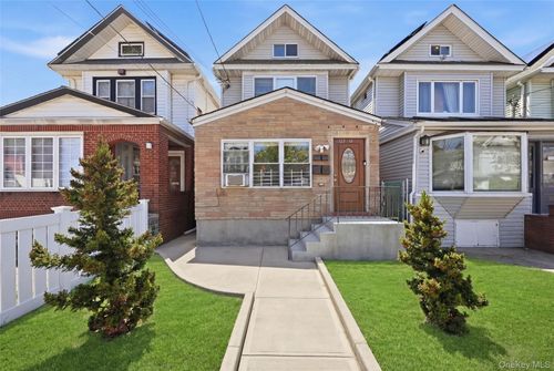 12318 85th Ave, Kew Gardens, NY, 11415-3303 | Card Image