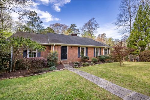 102 Cherokee Rd, Clemson, SC, 29631-1804 | Card Image