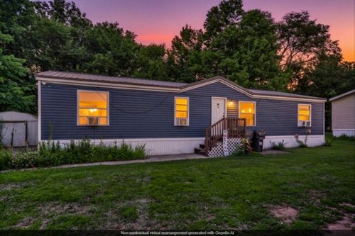 950 Lafayette St, Plainwell, MI, 49080-1037 | Card Image