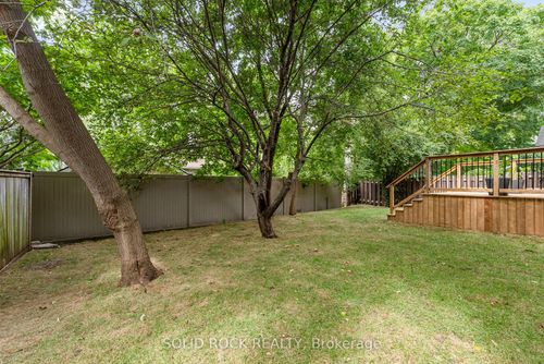 210 Carleton Ave, Ottawa, ON, K1Y0J3 | Card Image