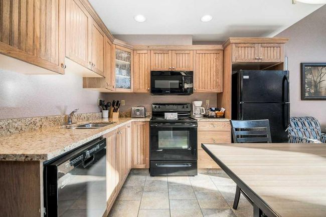 604-ANDAMP-605 - 401 4 St, Home with 2 bedrooms, 3 bathrooms and 2 parking in Elkwater AB | Image 4