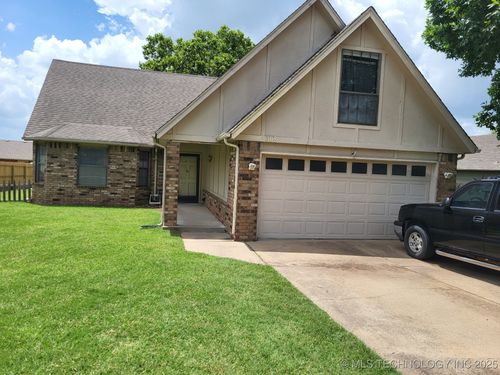 308 N Hemlock Avenue, Broken Arrow, OK, 74012 | Card Image