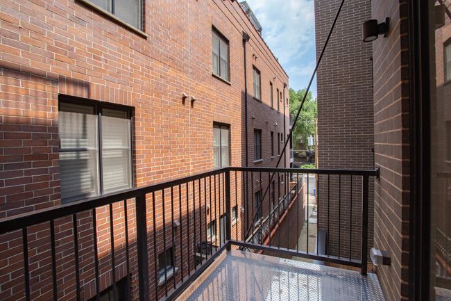 UNIT-404 - 3821 N Ashland Ave, Condo with 1 bedrooms, 1 bathrooms and 1 parking in Chicago IL | Image 10