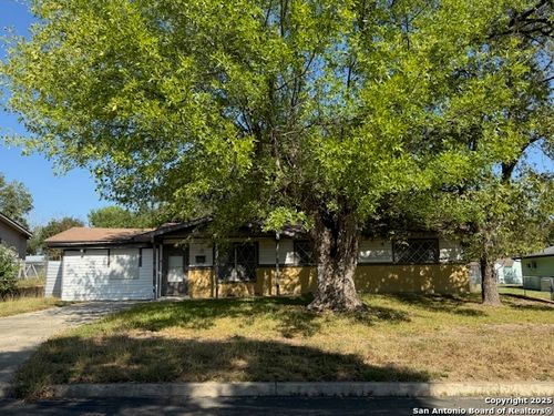 3939 Viewsite Dr, San Antonio, TX, 78223-2861 | Card Image