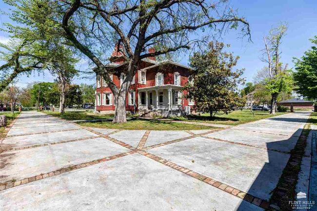 211 W Prescott Ave, House other with 6 bedrooms, 3 bathrooms and null parking in Salina KS | Image 18