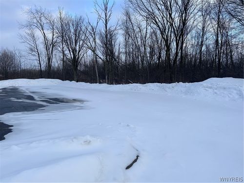 84 Davison Court, Lockport City, NY, 14094 | Card Image