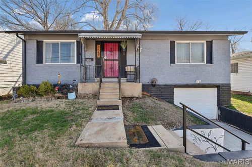 3548 Adie Rd, Saint Ann, MO, 63074-2412 | Card Image