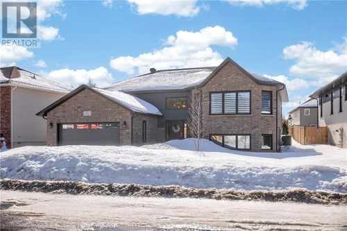 85 Westport St, Sudbury, ON, P3B0G2 | Card Image