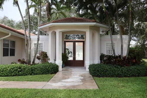 5705 Nw 100th Ter, Coral Springs, FL, 33076-2589 | Card Image