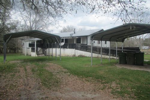 11 Harmon Creek Dr, Huntsville, TX, 77320-1687 | Card Image