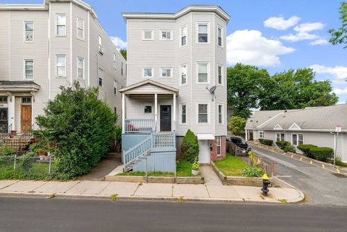 42 Moseley St, Boston, MA, 02125 | Card Image