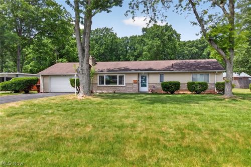147 Georgette Dr, Grafton, OH, 44044-1508 | Card Image