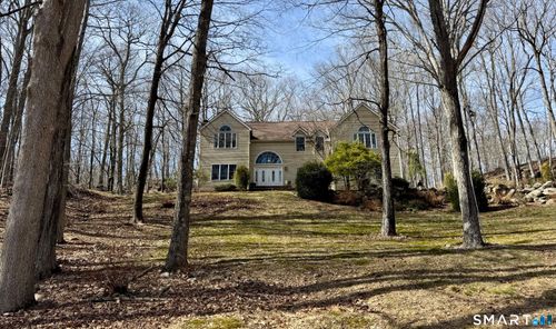 123A Peaceable St, Redding, CT, 06896 | Card Image