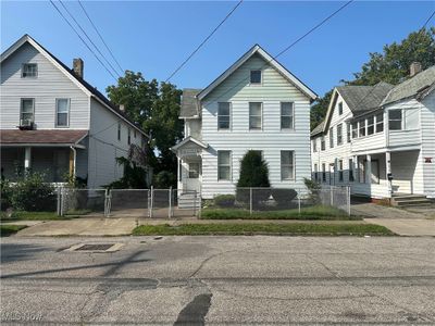 View of front of home | Image 1