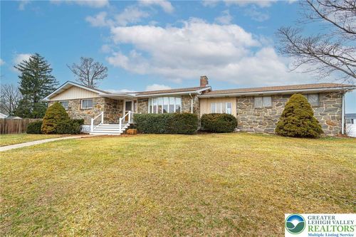 3442 Hickory Cir, Allentown, PA, 18103-4515 | Card Image