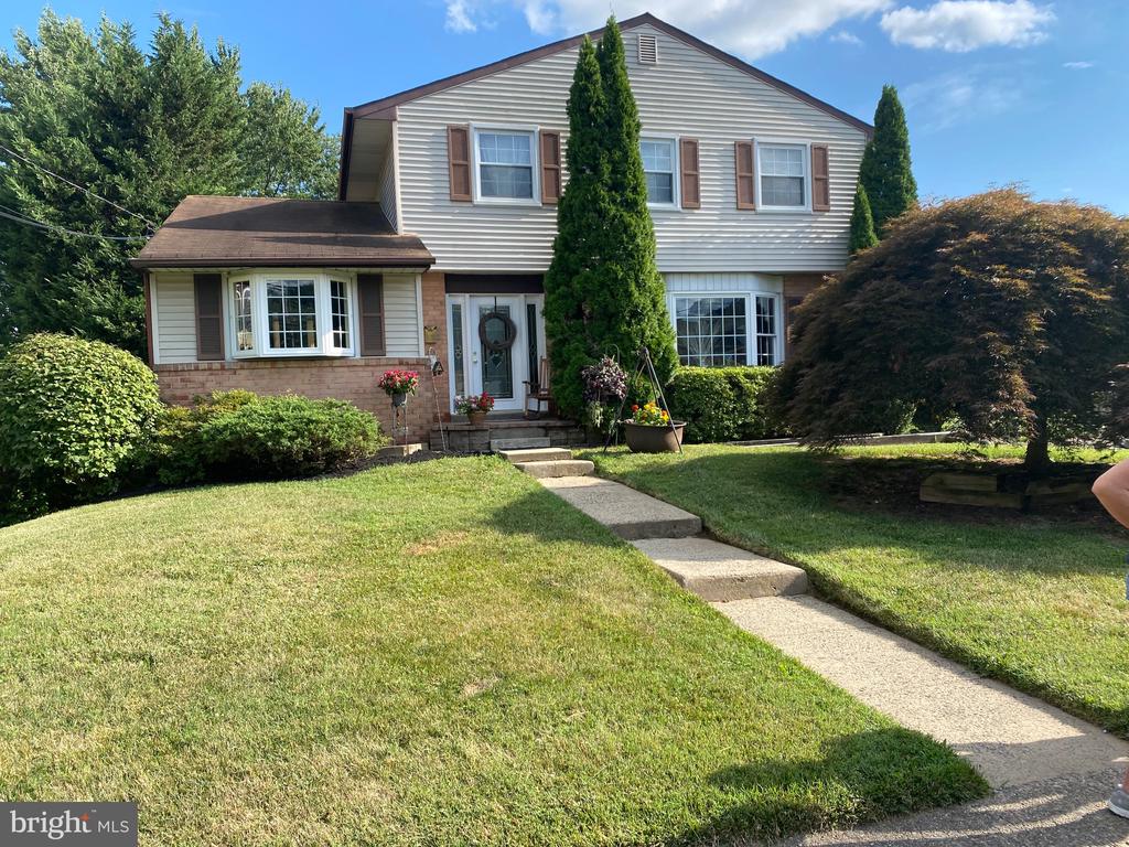 Dennis Rd, Southampton, PA 18966