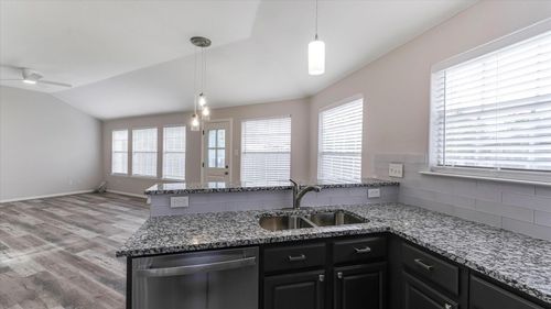 16895 Bob White, Conroe, TX, 77385 | Card Image
