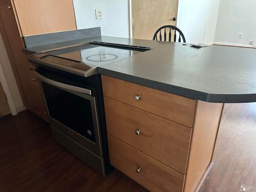 3911 Fort St, Trenton, MI, 48183-4178 | Card Image