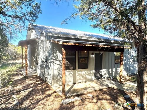 300 Hugo Rd, San Marcos, TX, 78666-1788 | Card Image