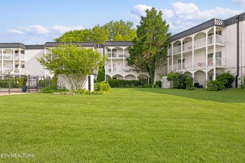 1217-5709 Lyons View Pike, Knoxville, TN, 37919-6462 | Card Image