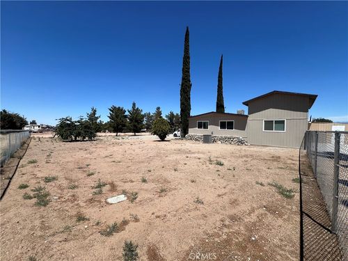 13375 Larch St, Oak Hills, CA, 92344-0105 | Card Image