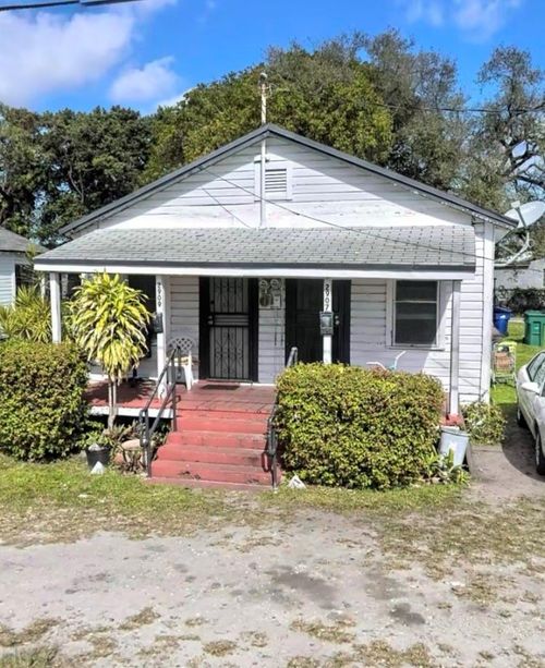 2907 Nw 48th St, Miami, FL, 33142-3525 | Card Image