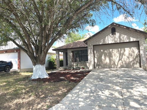 6834 Saharastone Dr, Converse, TX, 78109-3472 | Card Image