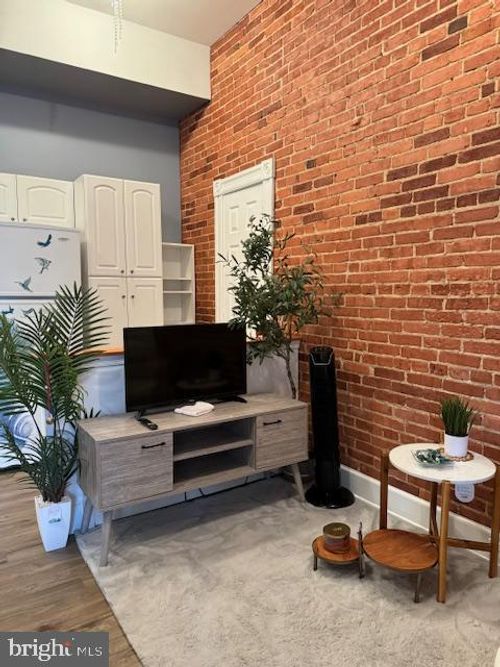 1110 S Potomac St, BALTIMORE, MD, 21224-4921 | Card Image