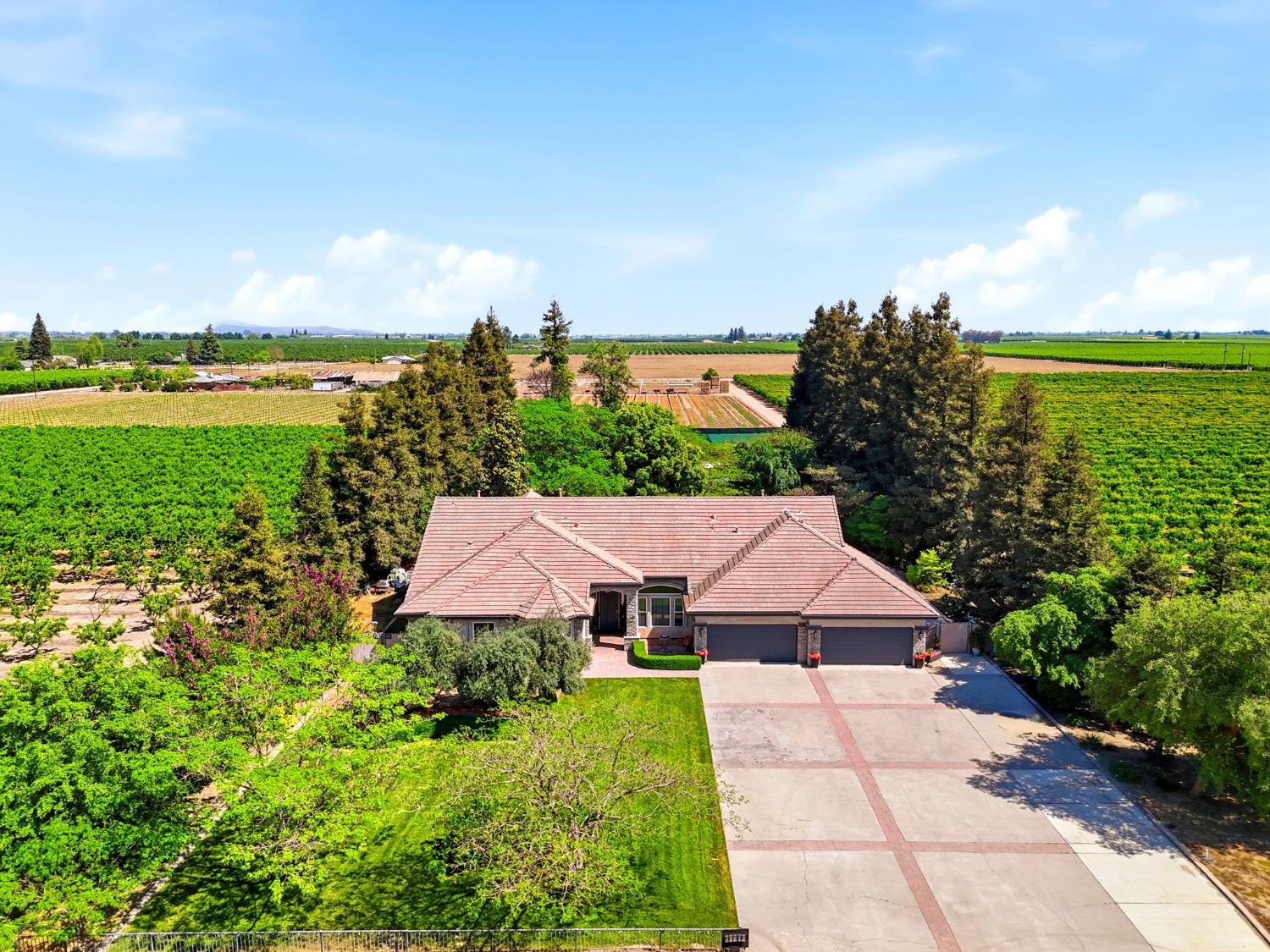 Residential in Dinuba 2