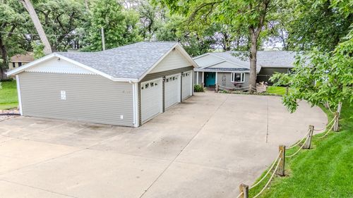 20560 232nd Ave, Milford, IA, 51351-7320 | Card Image