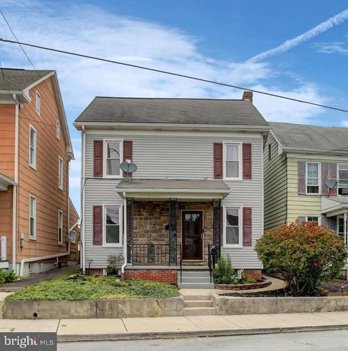 26 Ridge Ave, HANOVER, PA, 17331-2042 | Card Image
