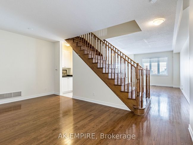 856 Miltonbrook Cres, House attached with 4 bedrooms, 3 bathrooms and 2 parking in Milton ON | Image 12