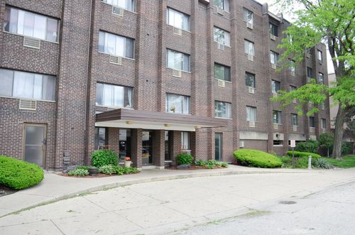 unit-306e-4624 N Commons Dr, Chicago, IL, 60656-4203 | Card Image