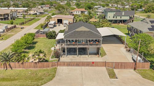 939 8th St, Dickinson, TX, 77539-2468 | Card Image